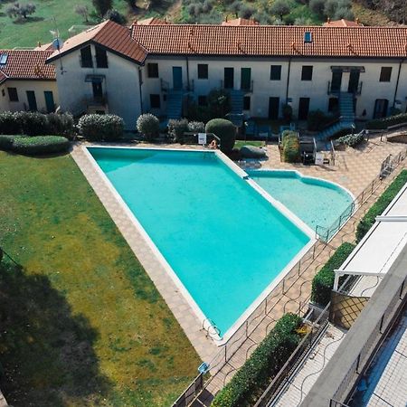 Residence Atollo Манерба-дель-Гарда Экстерьер фото