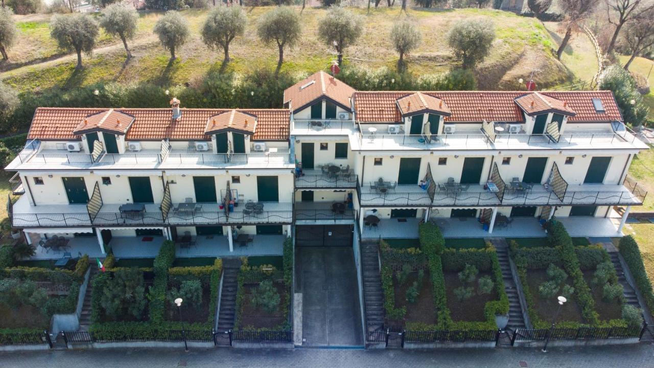 Residence Atollo Манерба-дель-Гарда Экстерьер фото